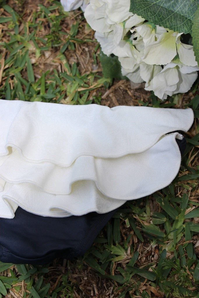 Culetín gris marengo volante crudo